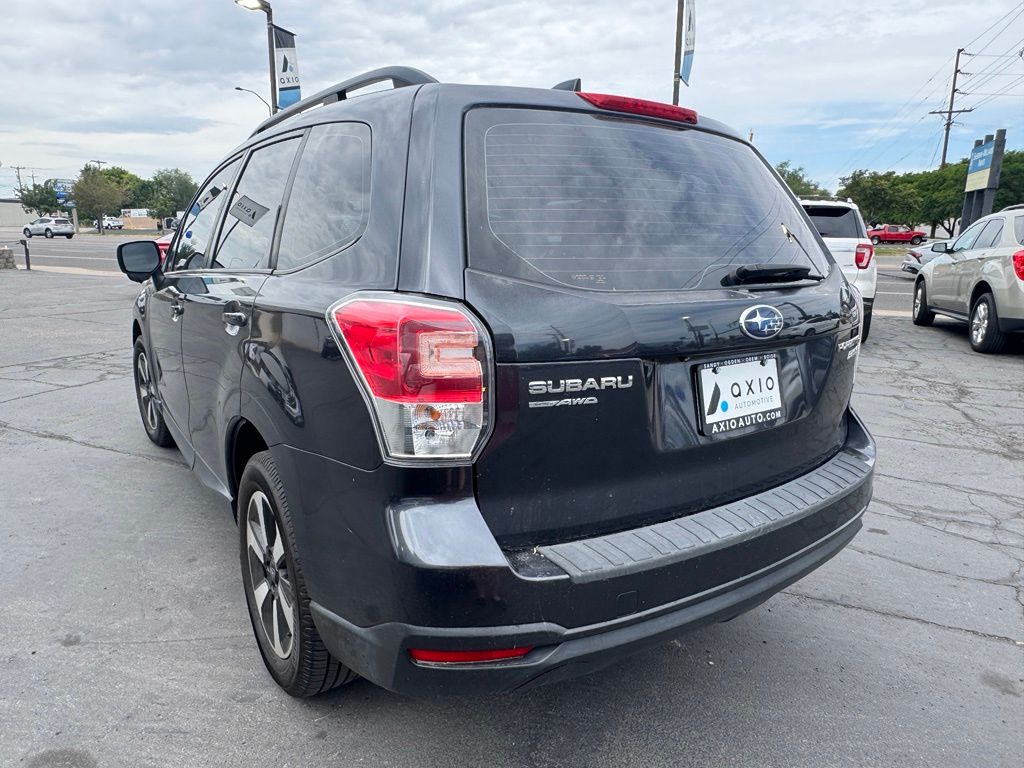2017 Subaru Forester Base - Photo 5