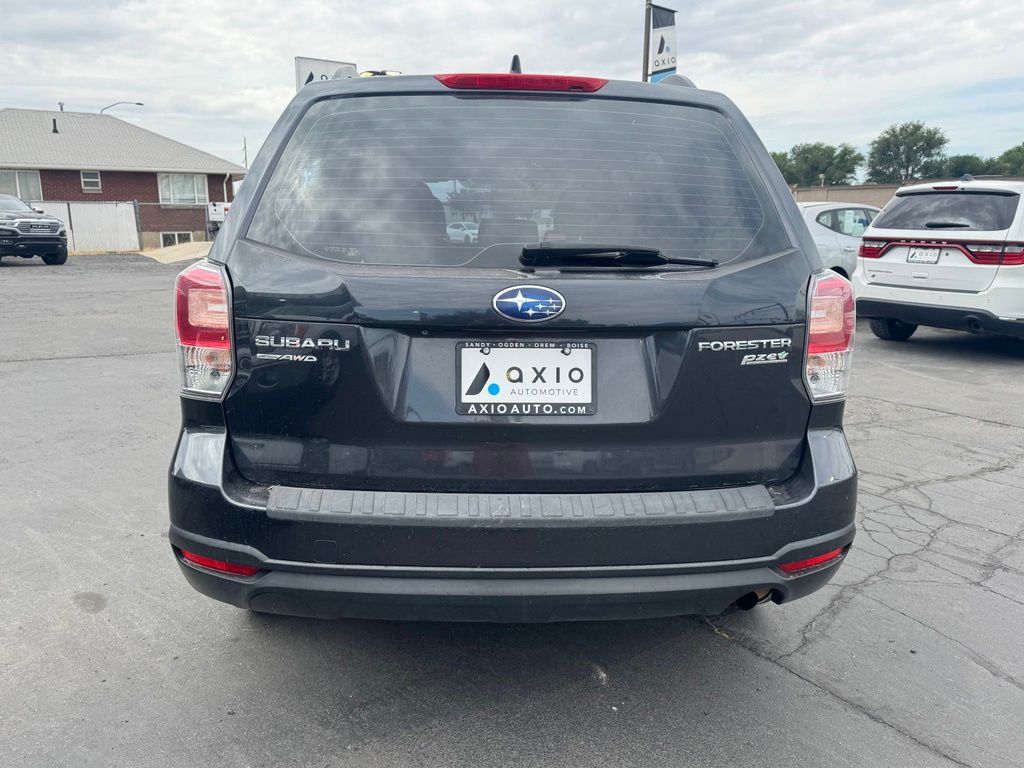 2017 Subaru Forester Base - Photo 6