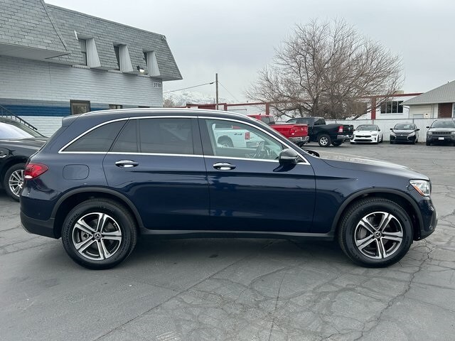 2021 Mercedes Benz GLC 300 photo 2