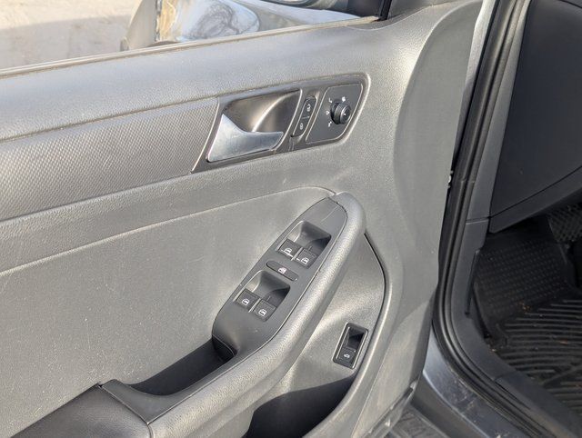 2015 Volkswagen Jetta S - Photo 23