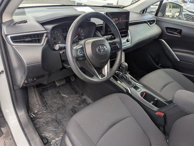 2024 Toyota Corolla Cross LE - Photo 22