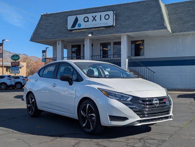 2025 Nissan Versa 1.6 SR CVT's photo