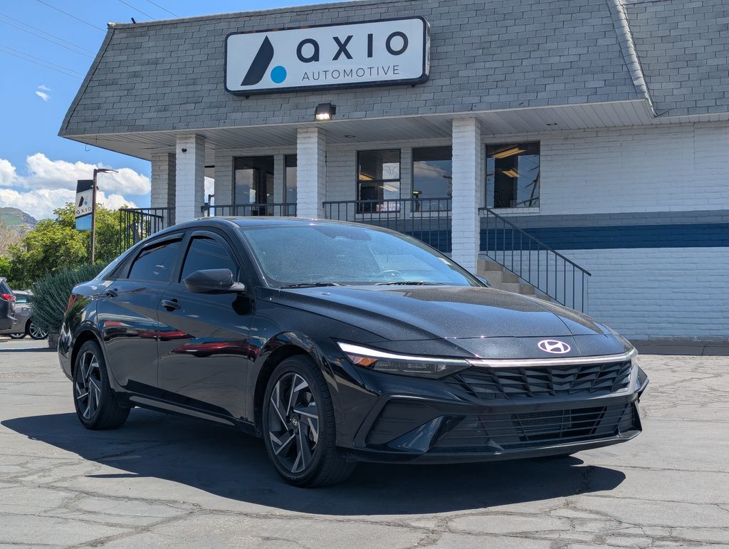 2025 Hyundai Elantra 2.0 SEL Sport IVT's photo