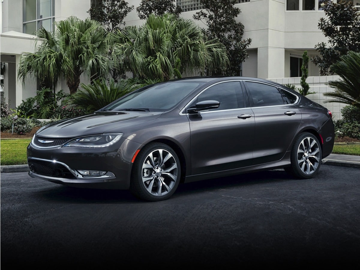 2016 Chrysler 200 Limited's photo
