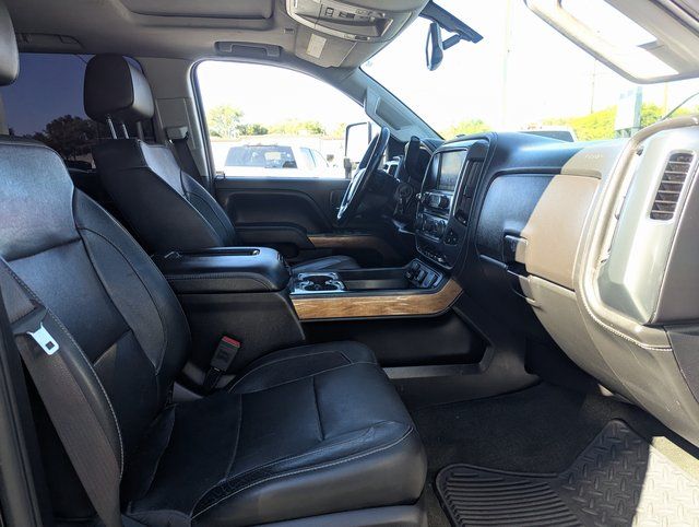 2016 Chevrolet Silverado 3500HD LTZ - Photo 32