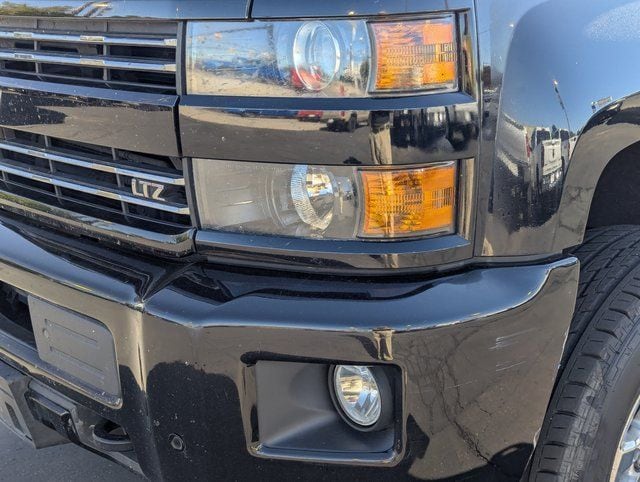 2016 Chevrolet Silverado 3500HD LTZ - Photo 11
