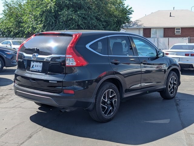 2016 Honda CR-V SE photo 3