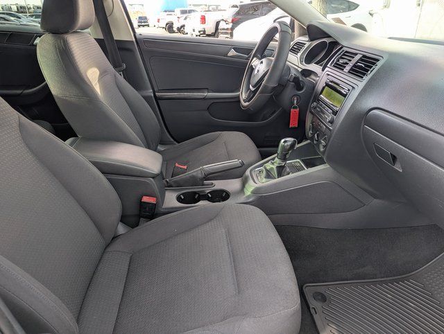 2015 Volkswagen Jetta S - Photo 29