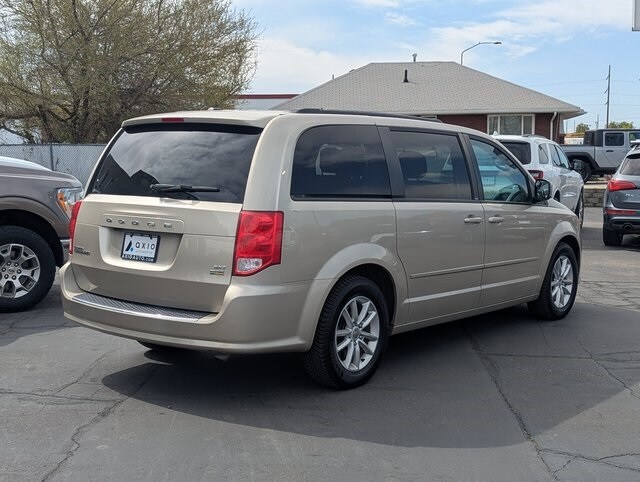 2014 Dodge Grand Caravan SXT photo 3