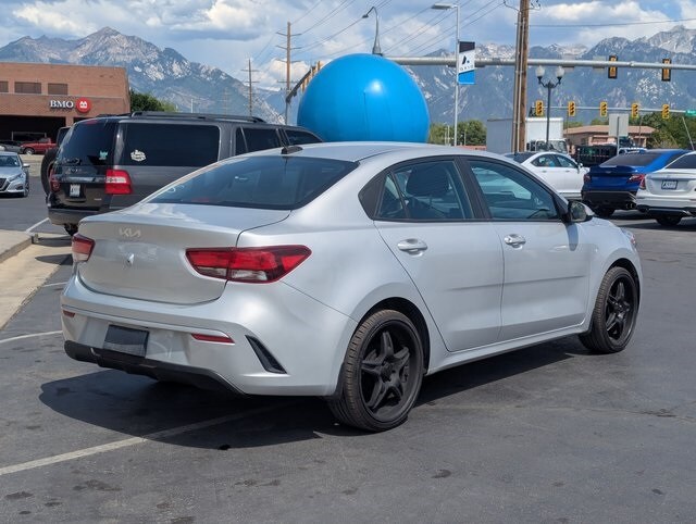 2023 Kia Rio LX photo 2