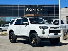 2024 Toyota 4Runner SR5 SUV