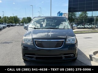 2012 Chrysler Town & Country Touring-L Minivan/Van