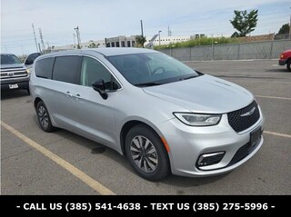 2024 Chrysler Pacifica Hybrid Select Minivan/Van