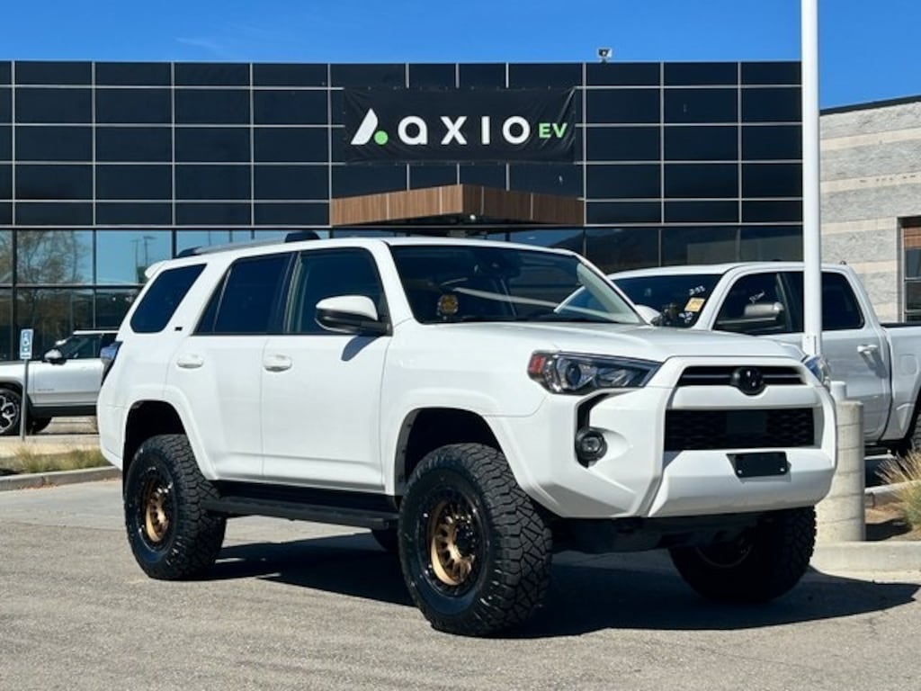 Used 2024 Toyota 4Runner SR5 SUV