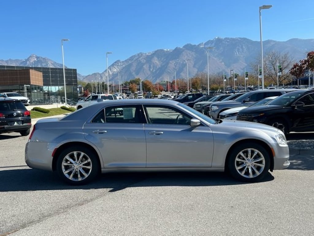 Used 2015 Chrysler 300 Limited Sedan