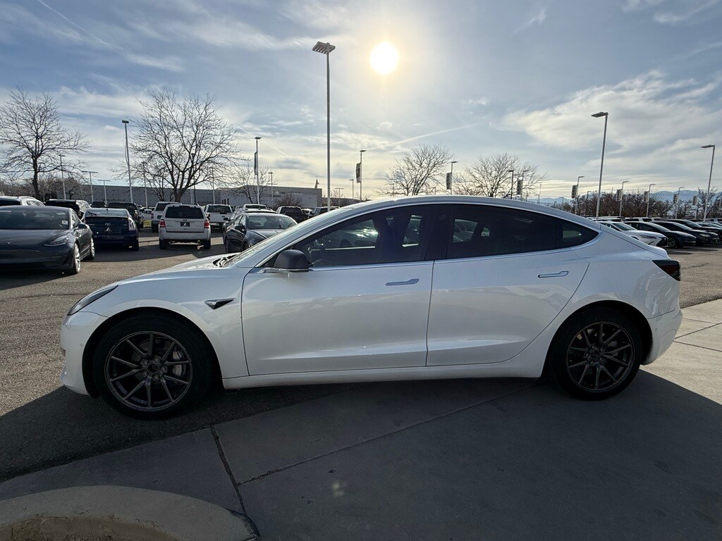 2020 Tesla Model 3 Long Range photo 4