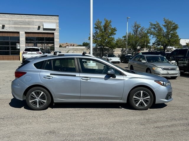 2020 Subaru Impreza Premium photo 2