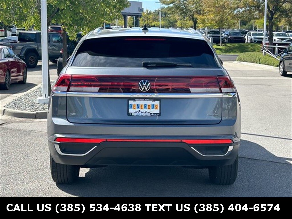 2024 Volkswagen Atlas Cross Sport SE photo 4