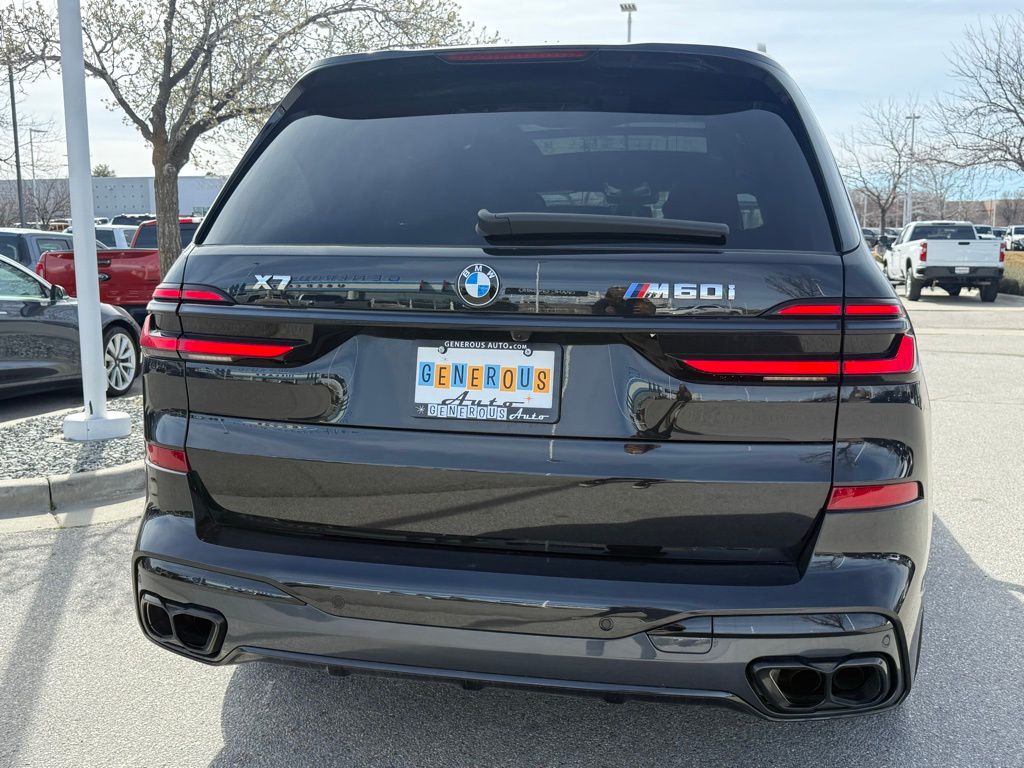 2025 BMW X7 M60i - Photo 35