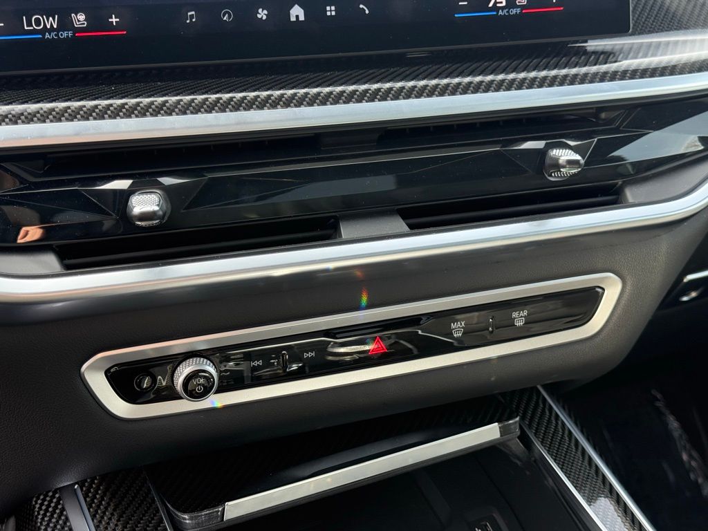 2025 BMW X7 M60i - Photo 19
