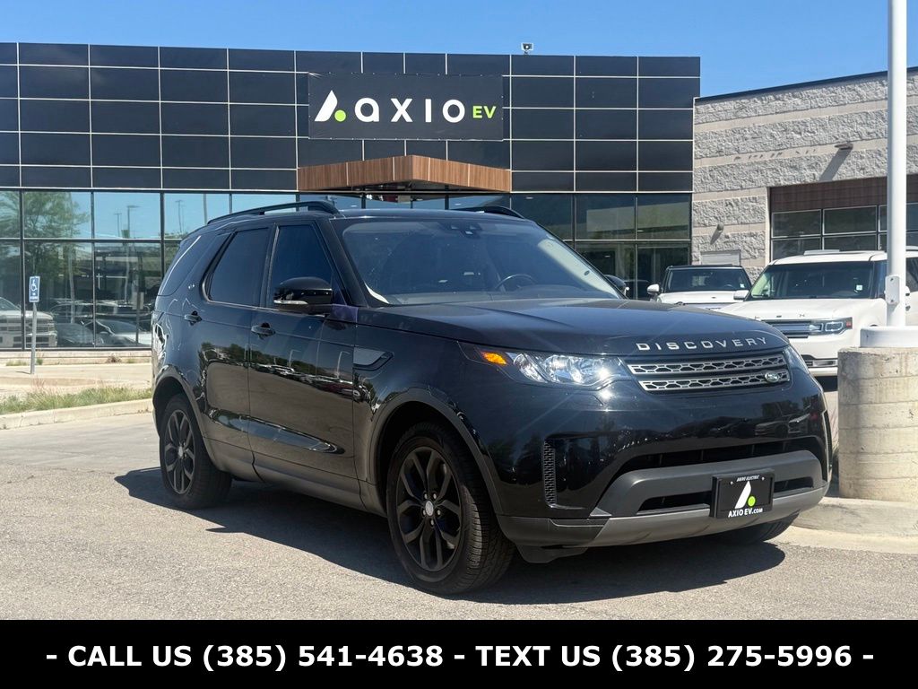 2017 Land Rover Discovery SE's photo