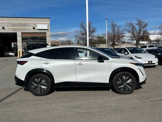 2024 Nissan ARIYA Engage photo 2