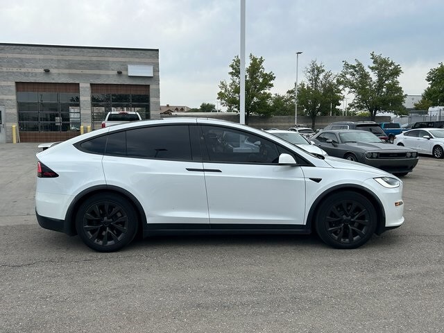 2022 Tesla Model X photo 2