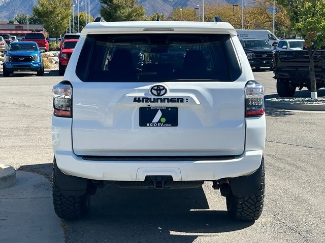 2024 Toyota 4Runner SR5 photo 4