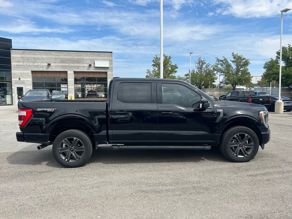 2023 Ford F-150 Lariat photo 2