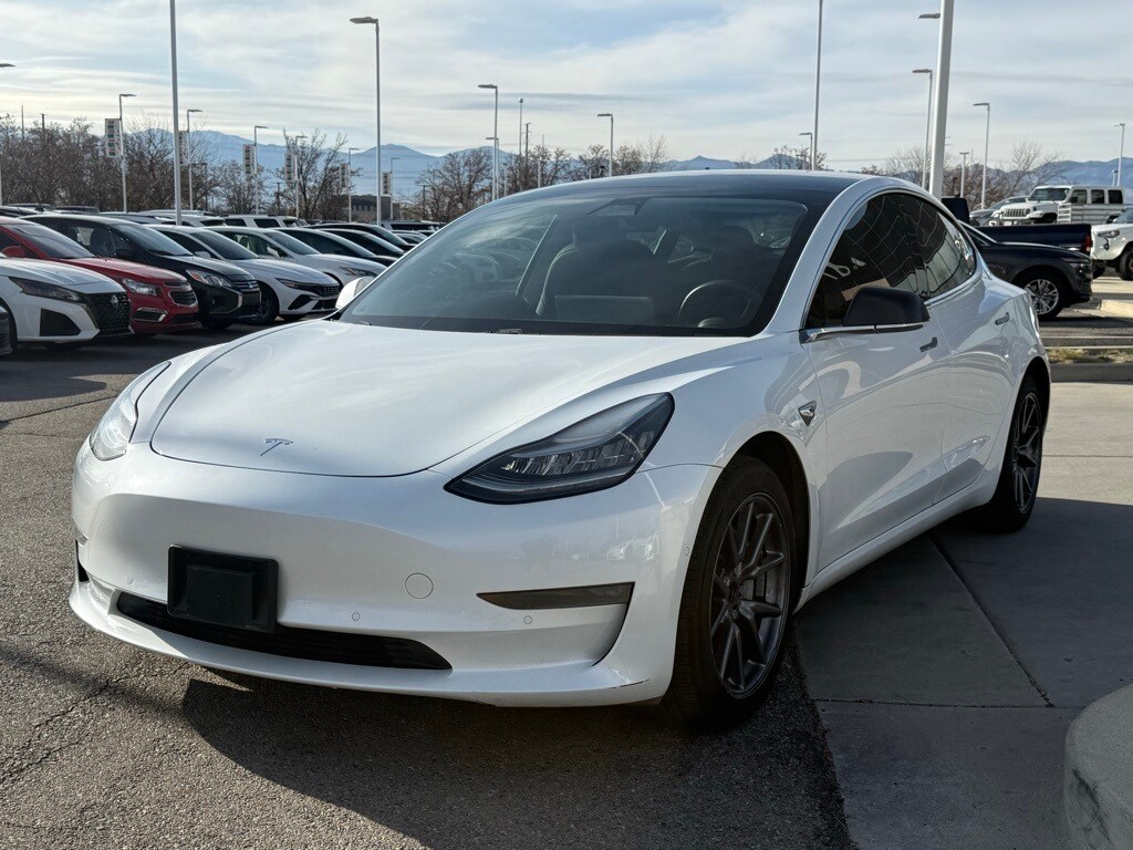 2020 Tesla Model 3 Long Range photo 3