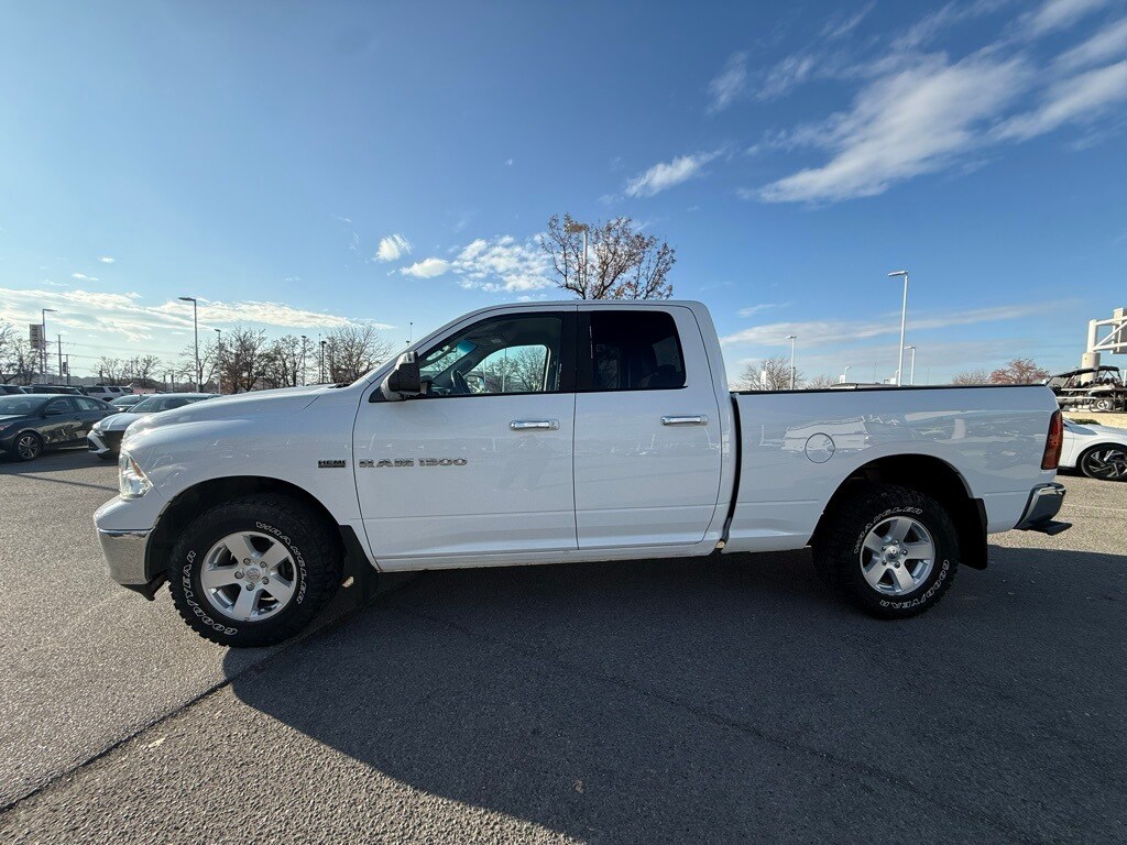 2012 Ram 1500 SLT photo 2