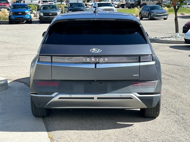 2022 Hyundai Ioniq 5 SEL photo 2