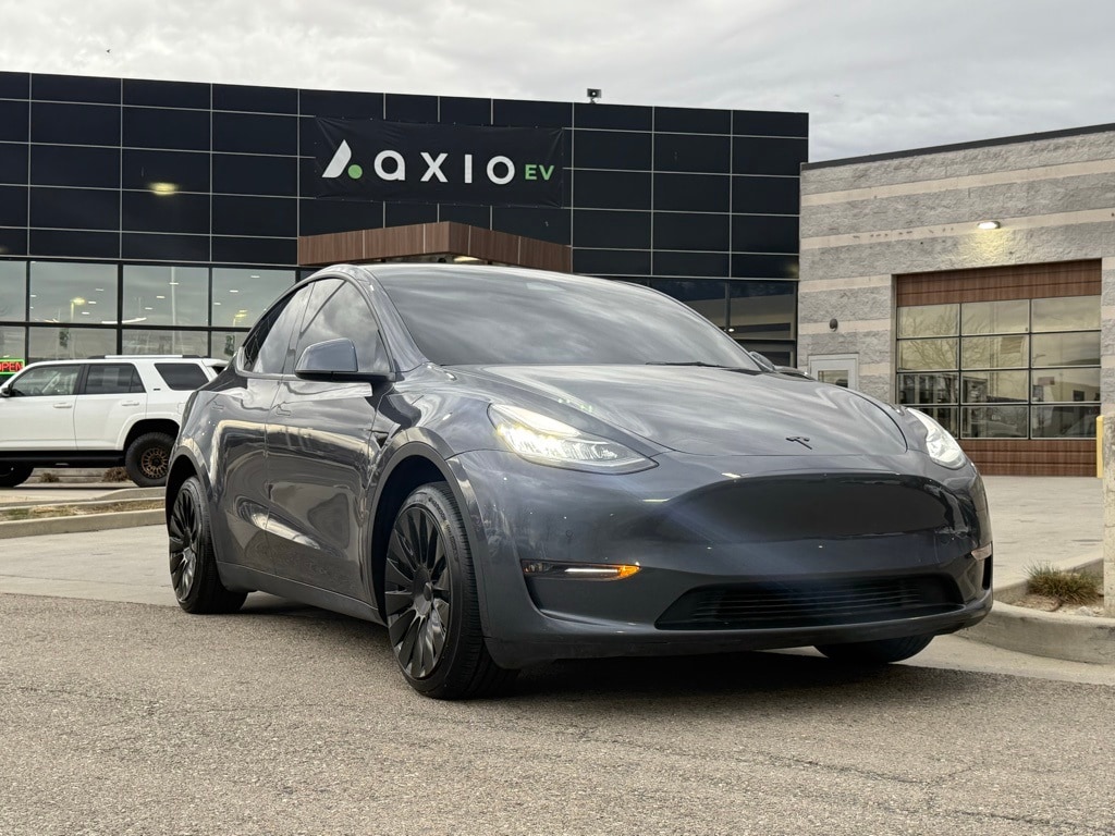 2022 Tesla Model Y Long Range's photo