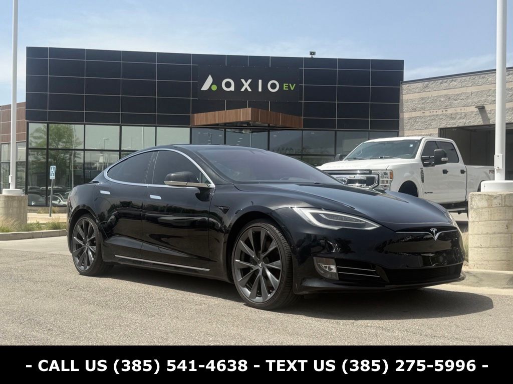 2021 Tesla Model S Long Range Plus's photo