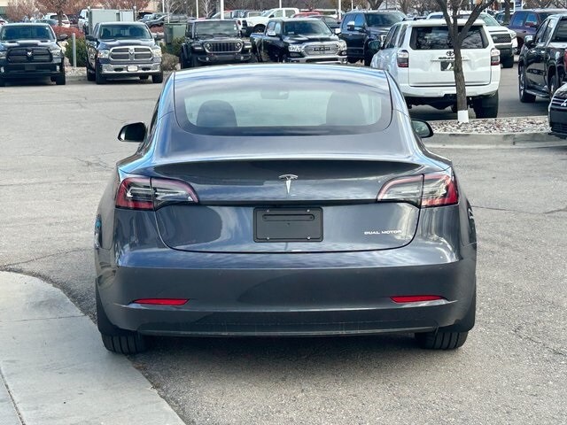 2022 Tesla Model 3 Long Range photo 4