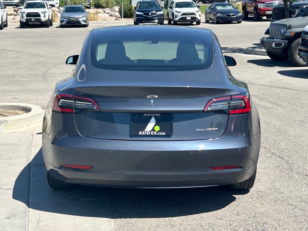 2022 Tesla Model 3 Long Range photo 4