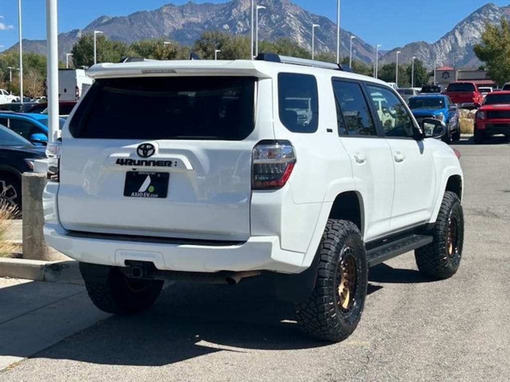 Used 2024 Toyota 4Runner SR5 SUV