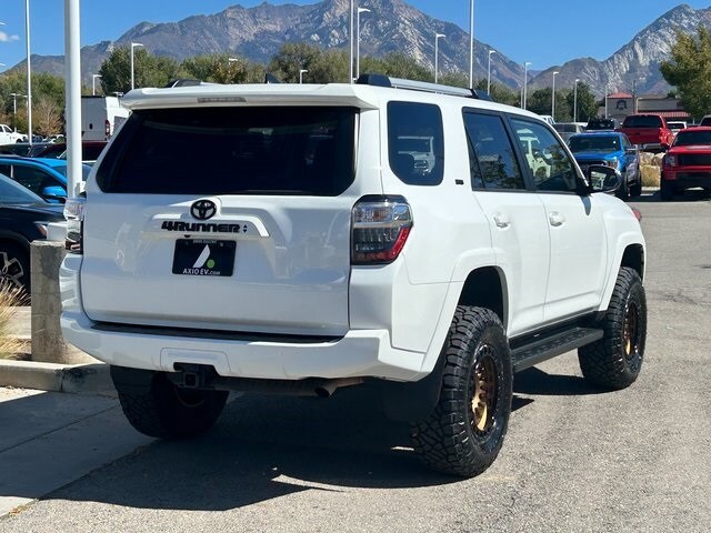 2024 Toyota 4Runner SR5 photo 3