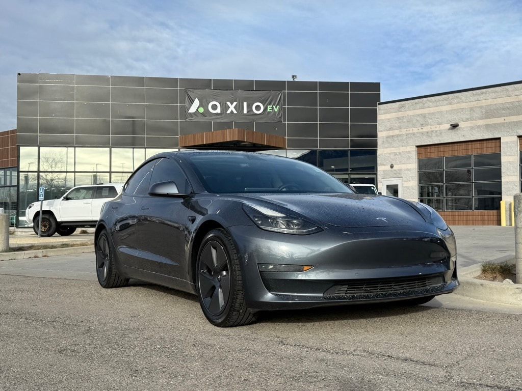 2021 Tesla Model 3 Base's photo