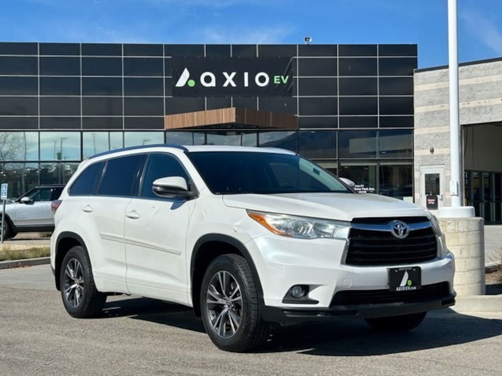 Used 2016 Toyota Highlander XLE V6 SUV