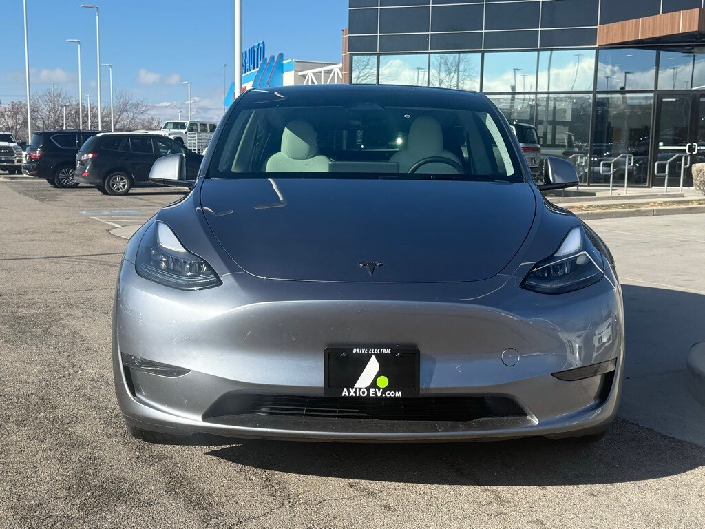 2024 Tesla Model Y Performance photo 2