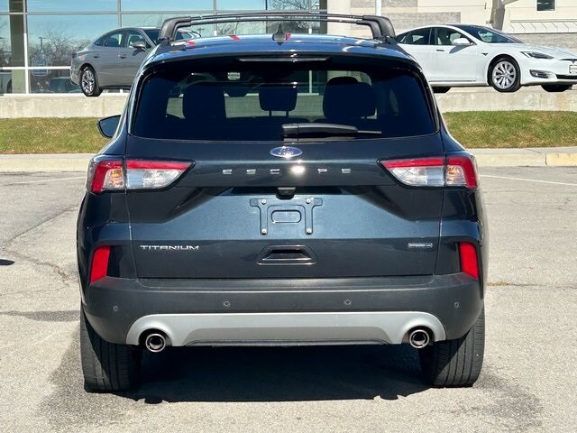 2022 Ford Escape Titanium Hybrid photo 3