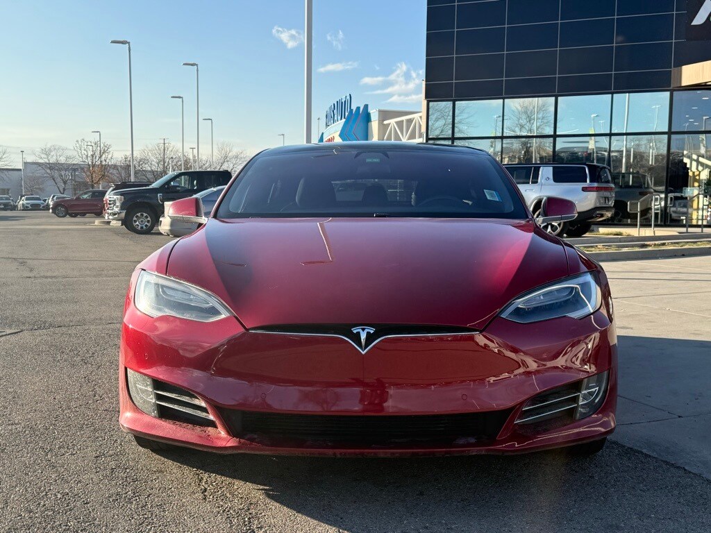 2020 Tesla Model S Performance photo 2