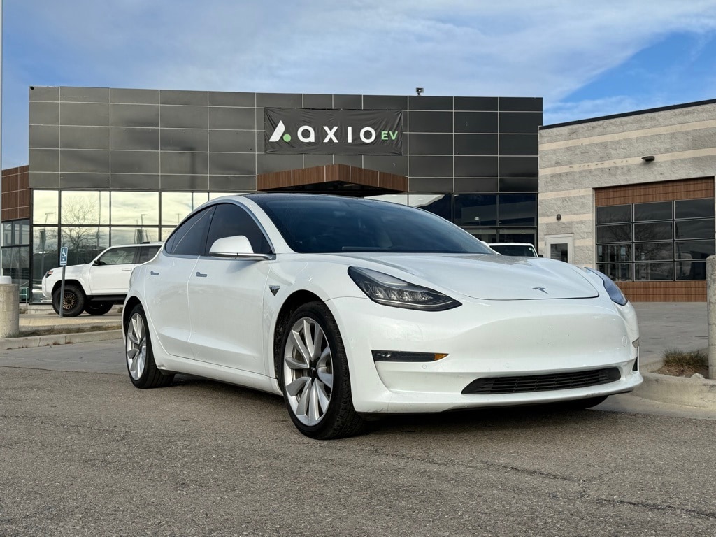 2020 Tesla Model 3 Base's photo