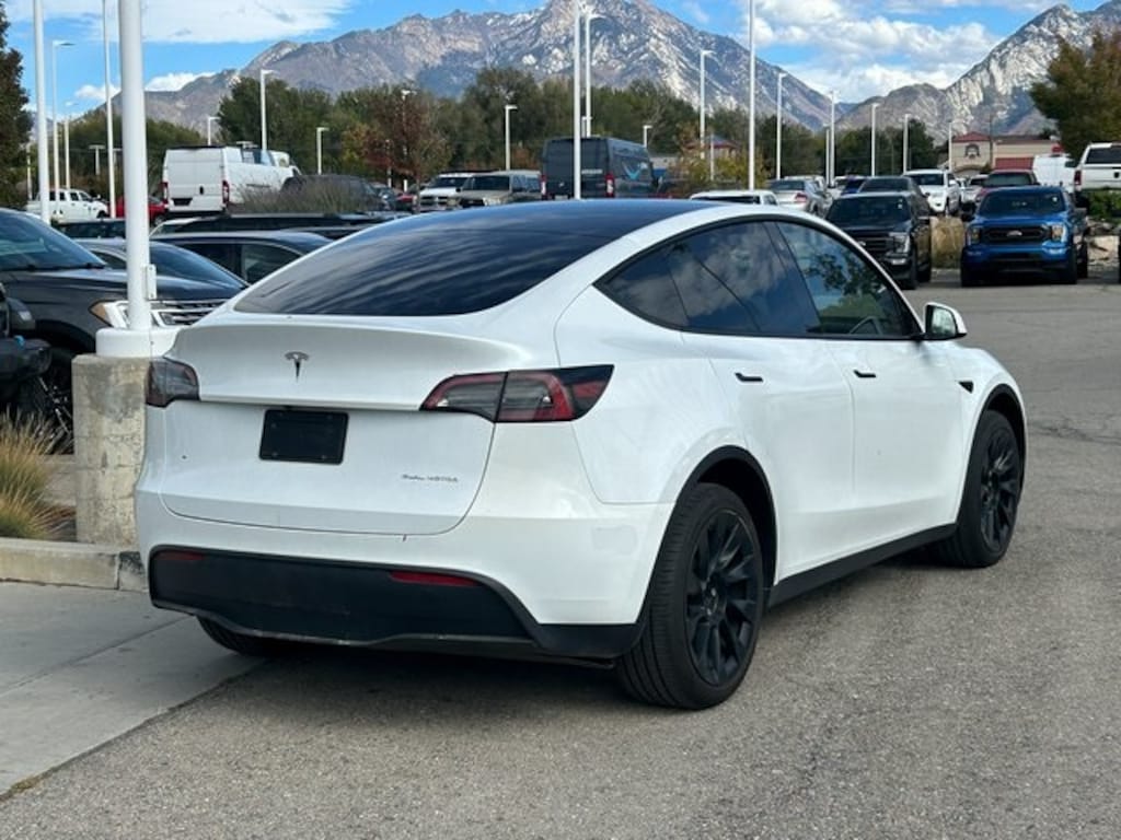 Used 2023 Tesla Model Y Long Range SUV