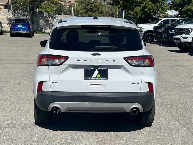 2021 Ford Escape SE photo 3