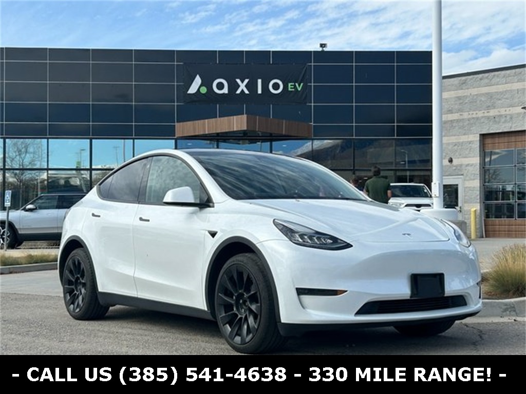 2023 Tesla Model Y Long Range's photo