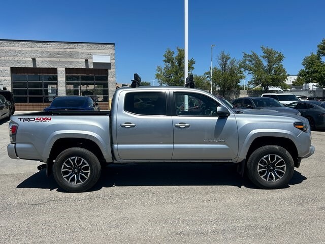 2023 Toyota Tacoma TRD Sport photo 2