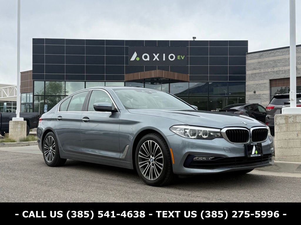 2018 BMW 5 Series 540i xDrive Sedan's photo