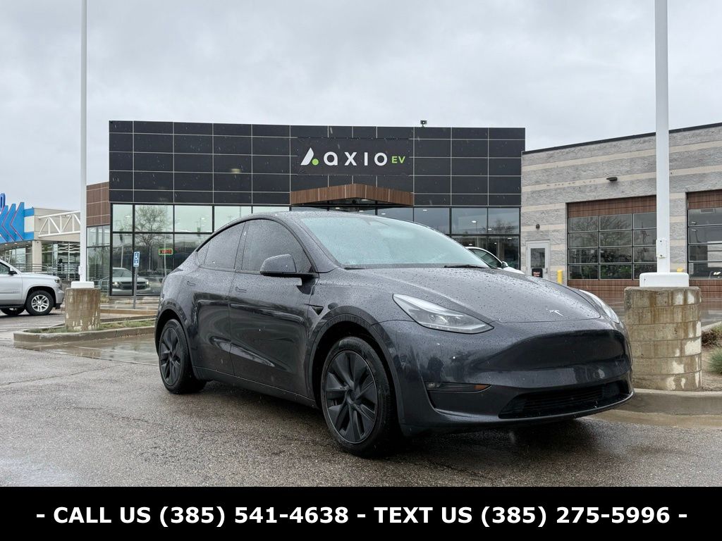 2024 Tesla Model Y Long Range Dual Motor All-Wheel Drive's photo